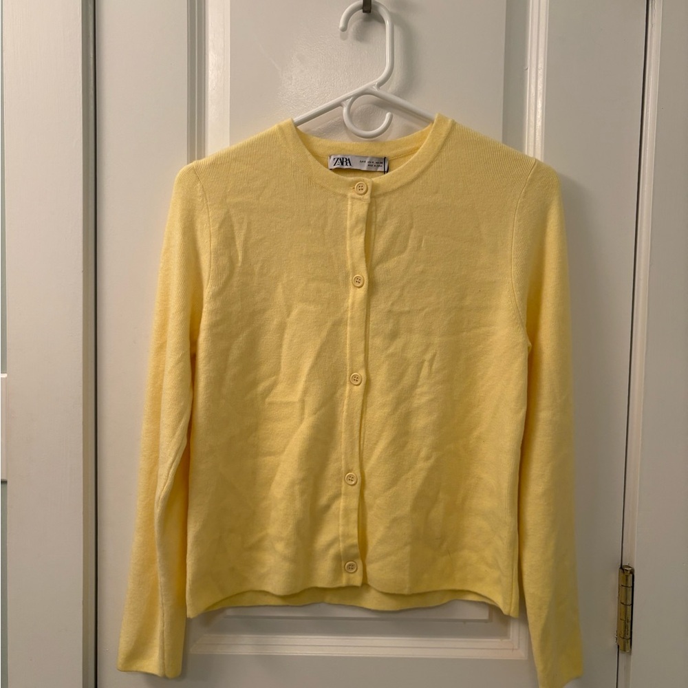 New Zara Soft Yellow Cardigan Sweater